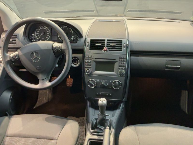 Mercedes-Benz A-Klasse A 160 Classic — zdjęcie 12