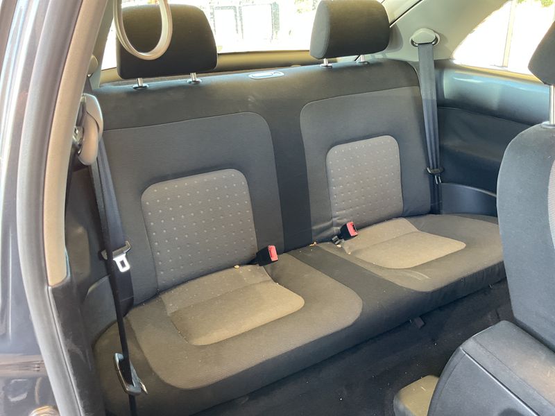 Volkswagen New Beetle 1.6 — zdjęcie 12