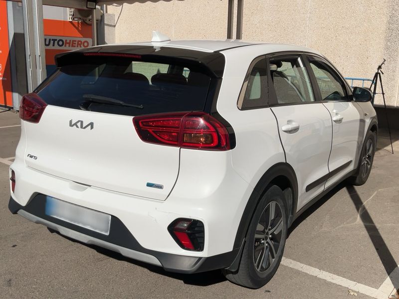 Kia Niro 1.6 Hybrid Concept — zdjęcie 6