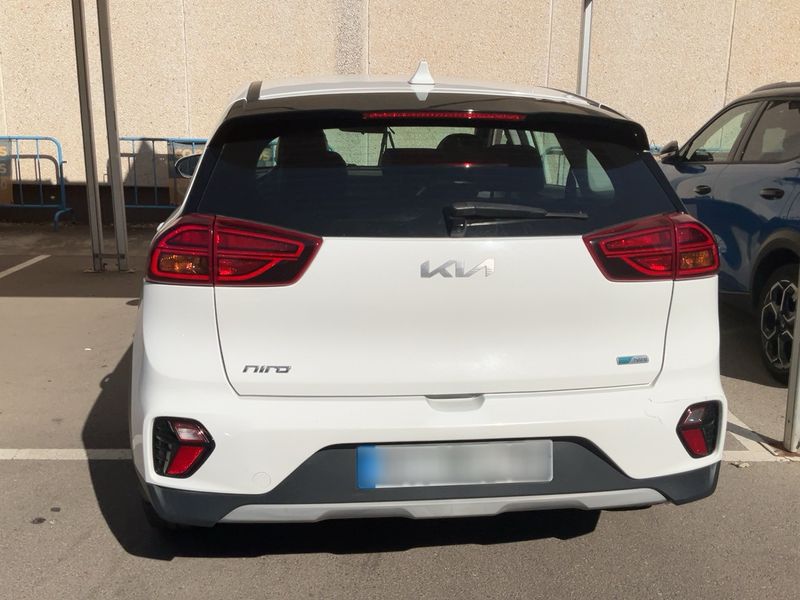 Kia Niro 1.6 Hybrid Concept — zdjęcie 5