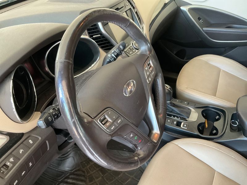 Hyundai Santa Fe 2.2 CRDi Style 4WD 2016 – снимка 32