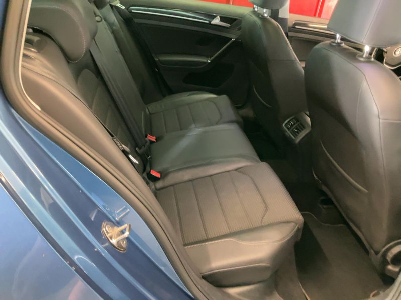 Volkswagen Golf VII 2.0 TDI Highline BlueMotion Tech 2013 – снимка 20