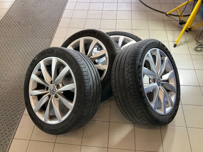 Volkswagen Golf VII 2.0 TDI Highline BlueMotion Tech 2013 – снимка 15