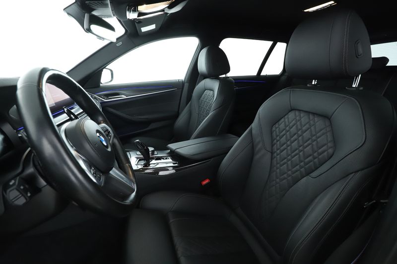 BMW 5er 520d Mild-Hybrid 2022 – снимка 16