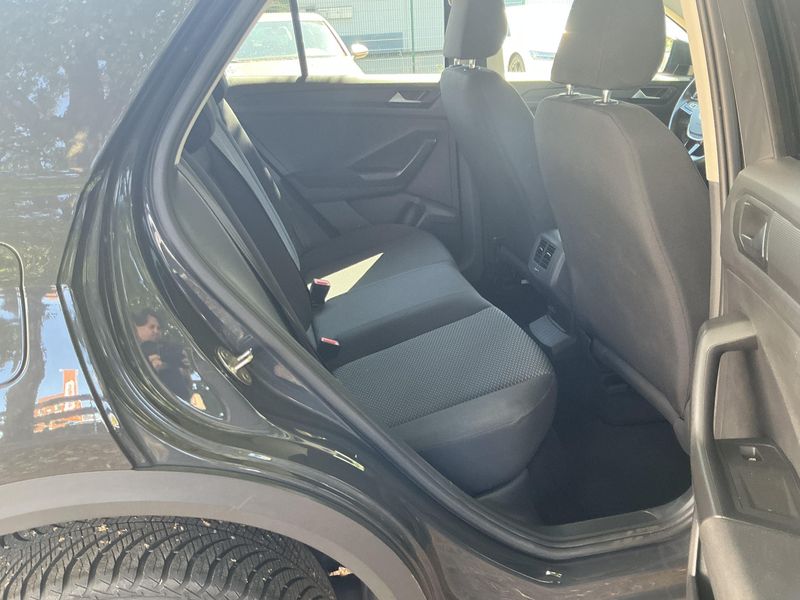 Volkswagen T-Roc 1.6 TDI 2018 – снимка 19