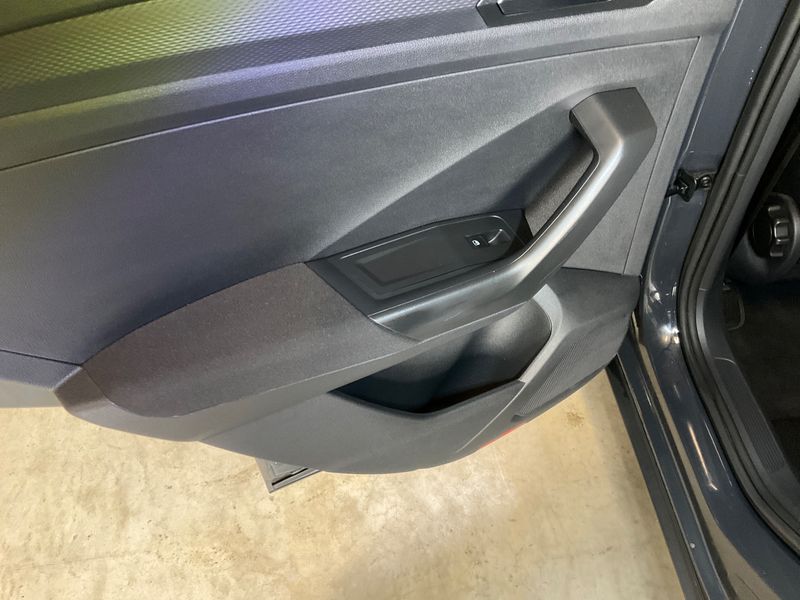 Volkswagen T-Roc 1.6 TDI 2018 – снимка 24