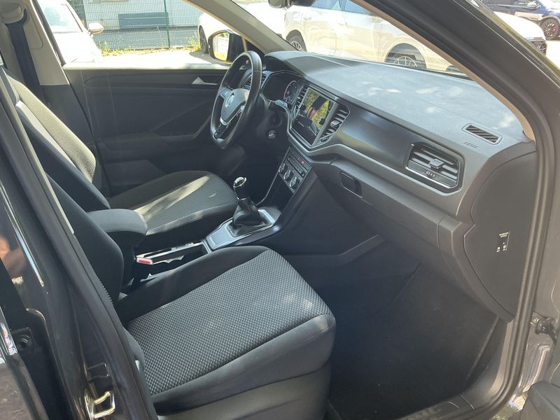 Volkswagen T-Roc 1.6 TDI 2018 – снимка 16