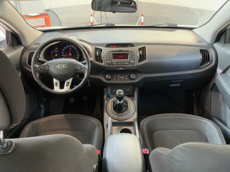 Kia Sportage 1.7 CRDi Cool 2WD — zdjęcie 12