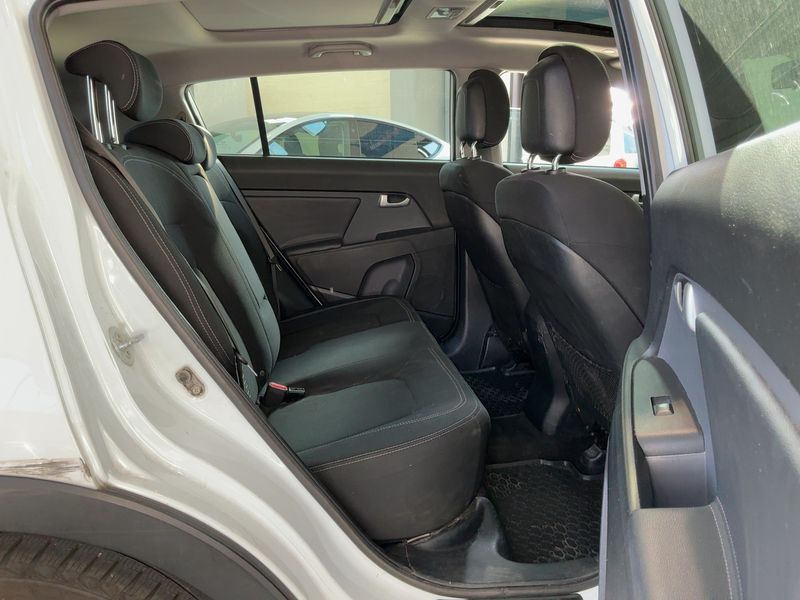Kia Sportage 1.7 CRDi Cool 2WD — zdjęcie 14
