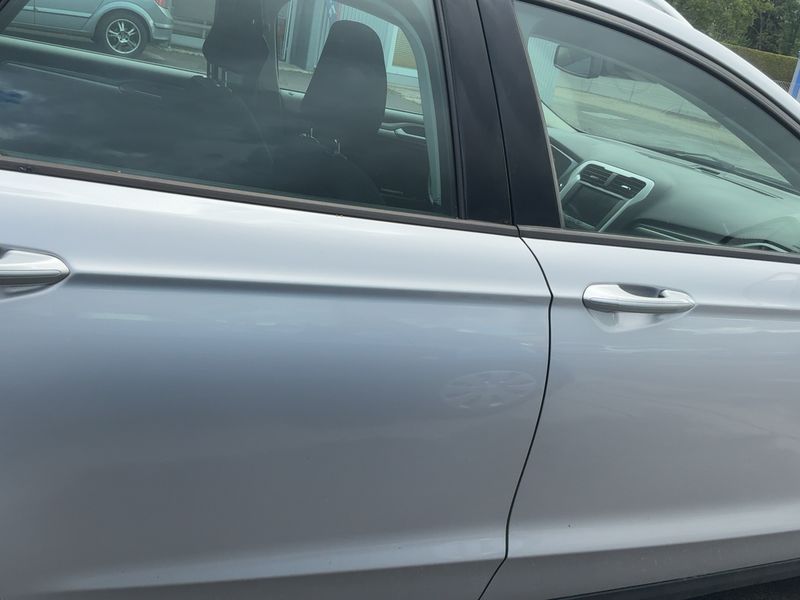 Ford Mondeo 2.0 TDCi Trend — zdjęcie 7