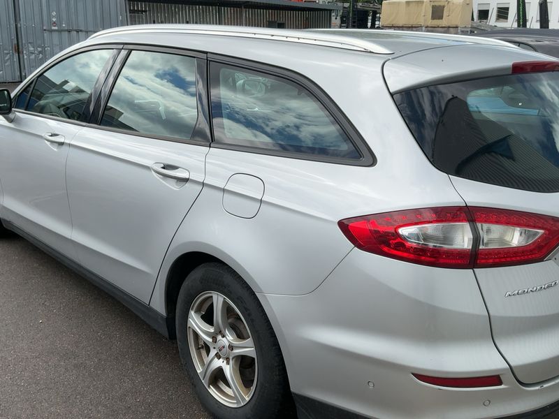 Ford Mondeo 2.0 TDCi Trend — zdjęcie 3