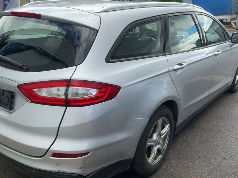 Ford Mondeo 2.0 TDCi Trend — zdjęcie 6