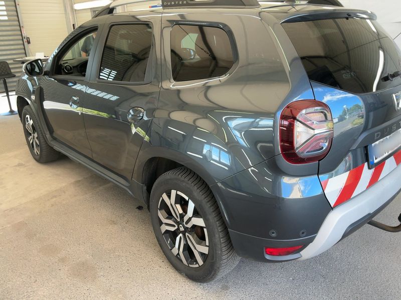 Dacia Duster 1.5 Blue dCi Prestige 4x4 — zdjęcie 3