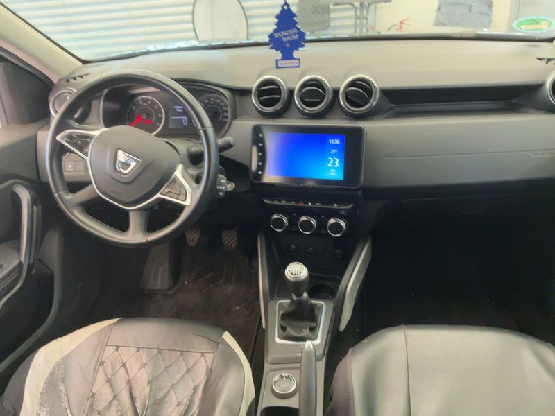 Dacia Duster 1.5 Blue dCi Prestige 4x4 — zdjęcie 12
