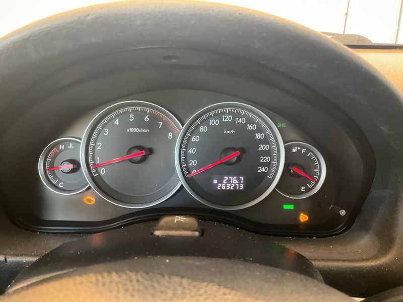 Subaru Legacy 2.5 Outback — zdjęcie 4