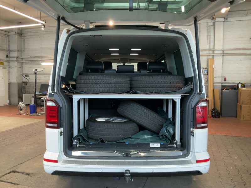 Volkswagen T6 Multivan 2.0 TDI Highline 4Motion — zdjęcie 10