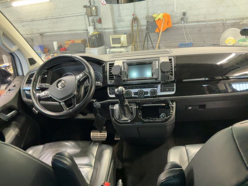 Volkswagen T6 Multivan 2.0 TDI Highline 4Motion — zdjęcie 12
