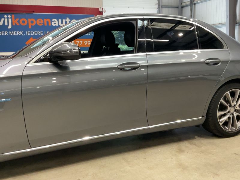 Mercedes-Benz E-Klasse E 350e Avantgarde — zdjęcie 4