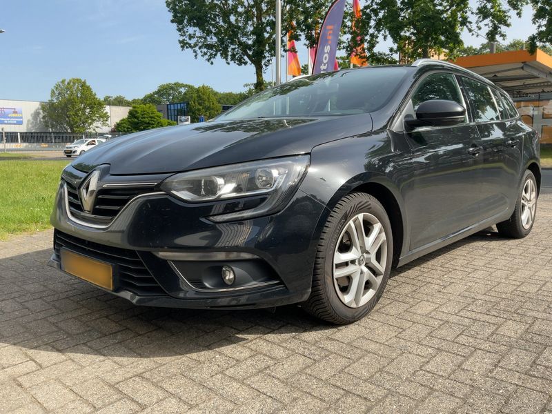 Renault Megane 1.5 dCi Energy Zen — zdjęcie 2