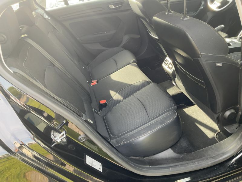 Renault Megane 1.5 dCi Energy Zen — zdjęcie 14