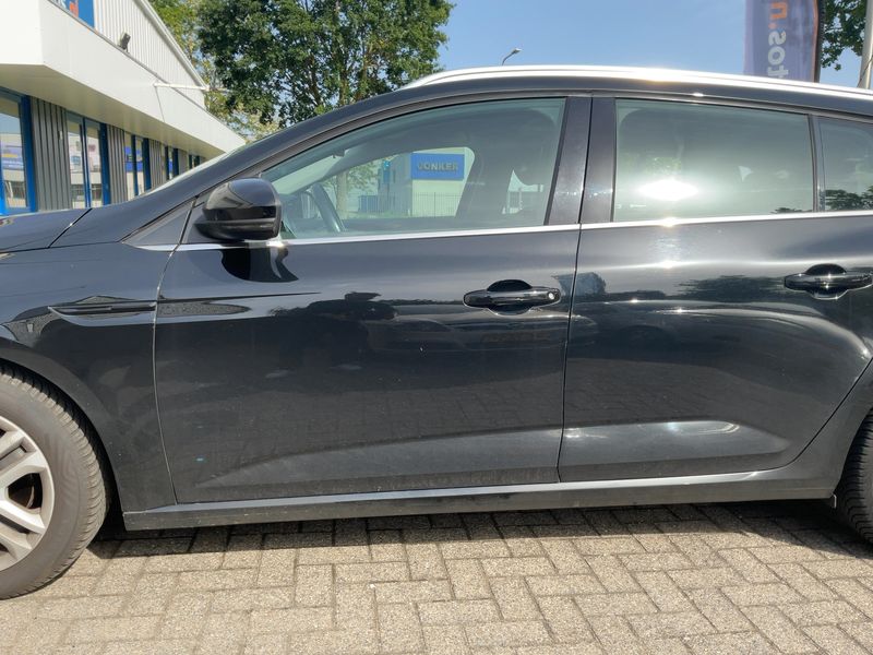 Renault Megane 1.5 dCi Energy Zen — zdjęcie 4