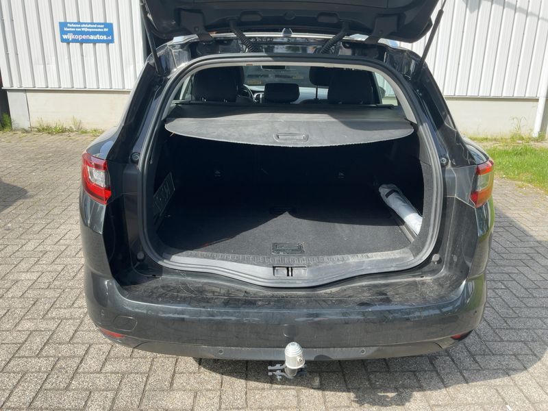 Renault Megane 1.5 dCi Energy Zen — zdjęcie 10