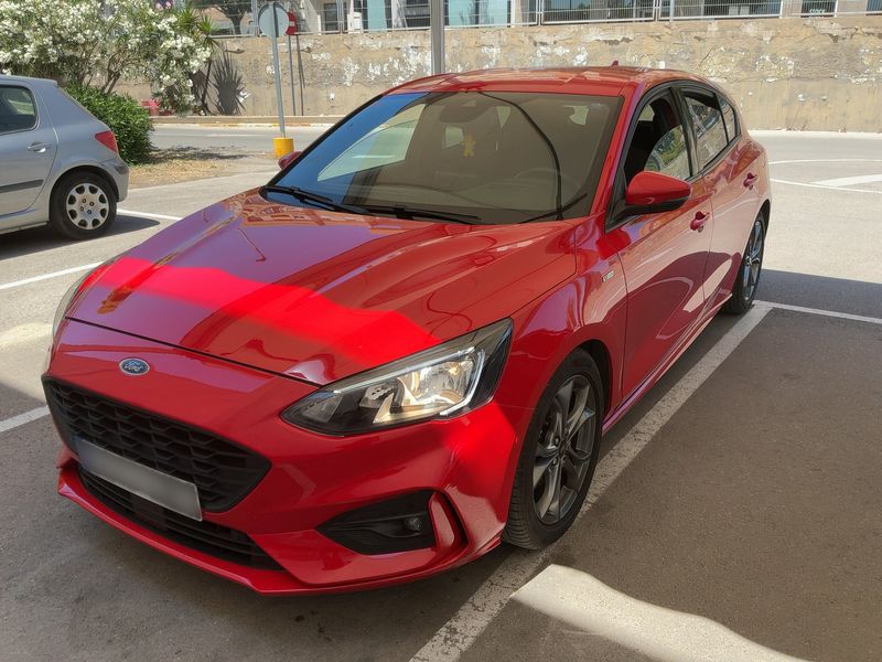 Ford Focus 1.5 TDCi EcoBlue ST-Line — zdjęcie 1