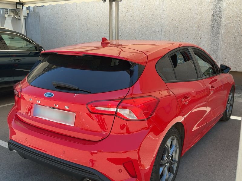 Ford Focus 1.5 TDCi EcoBlue ST-Line — zdjęcie 6