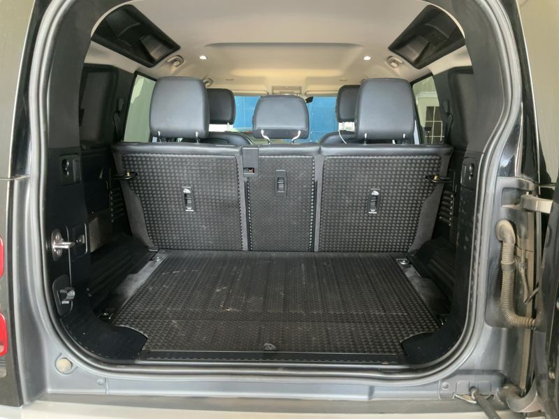Land Rover Defender D240 110 S — zdjęcie 10