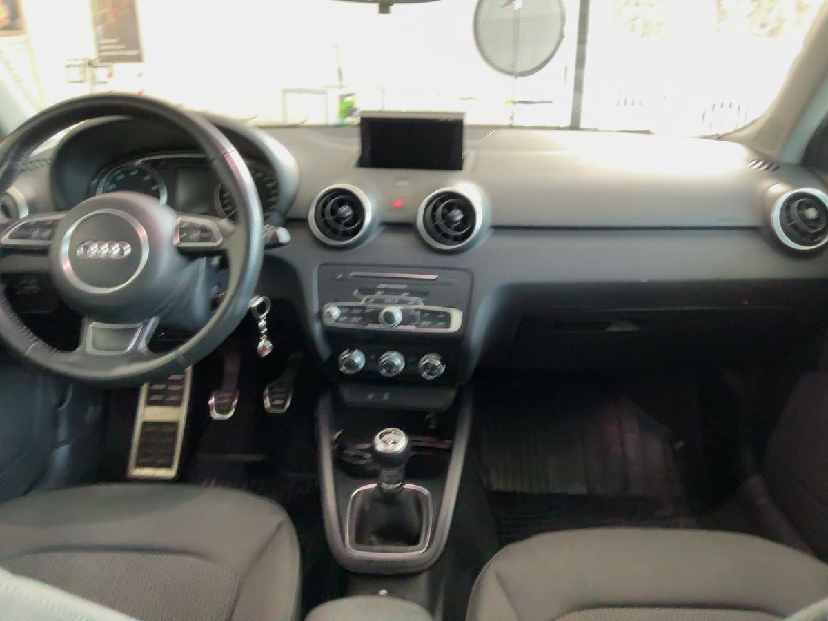 Audi A1 2017 — photo 18