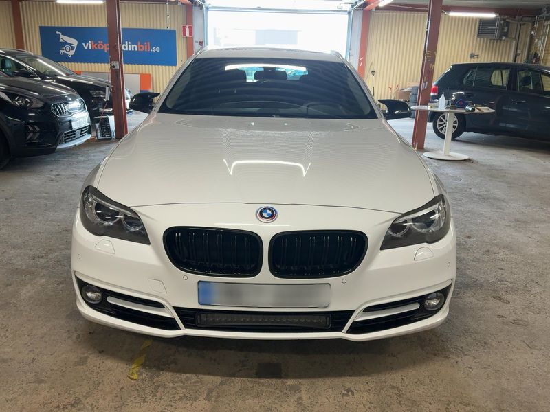 BMW 5er 520d xDrive 2017 – снимка 14