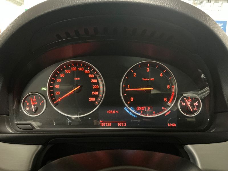 BMW 5er 520d xDrive 2017 – снимка 19