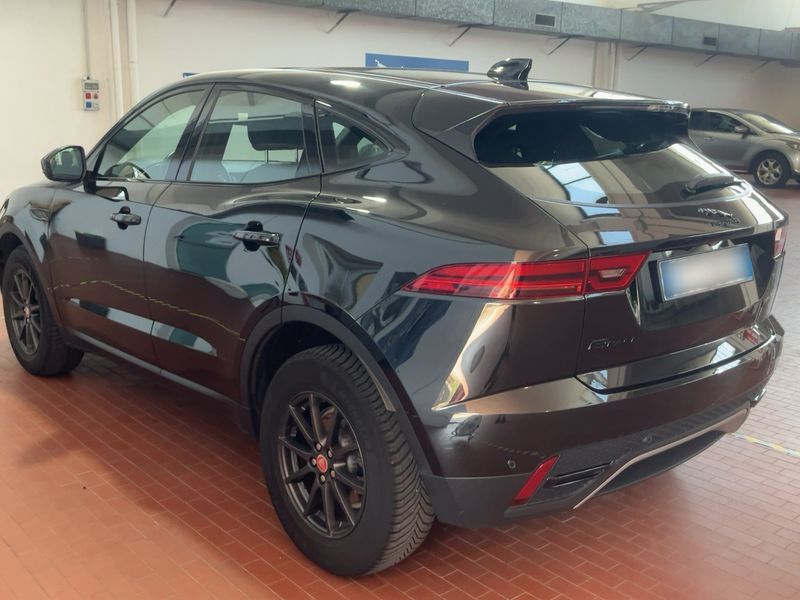 Jaguar E-Pace D165 Mild-Hybrid AWD — zdjęcie 3