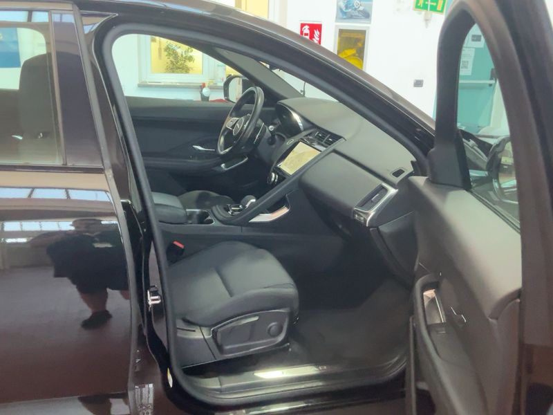 Jaguar E-Pace D165 Mild-Hybrid AWD — zdjęcie 11