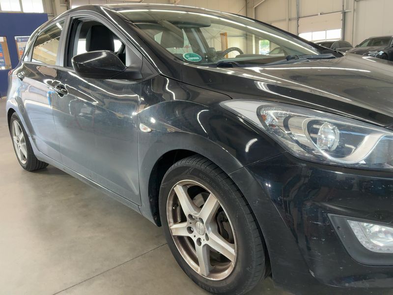Hyundai i30 1.6 GDI FIFA World Cup Edition — zdjęcie 8