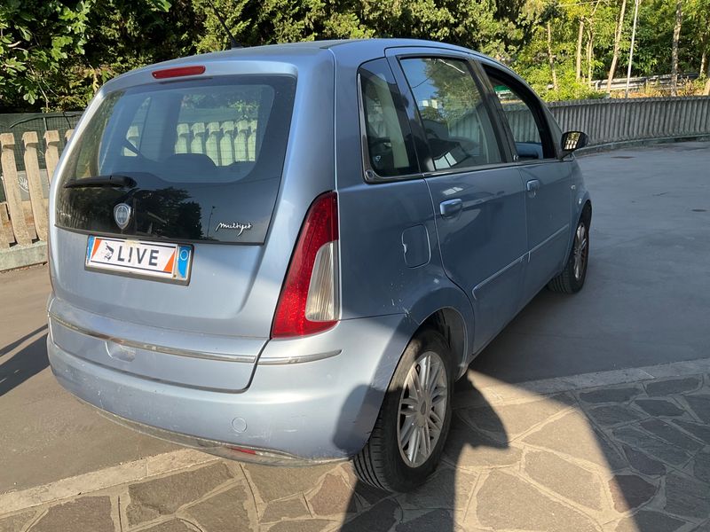 Lancia Musa 1.3 JTD Oro — zdjęcie 2