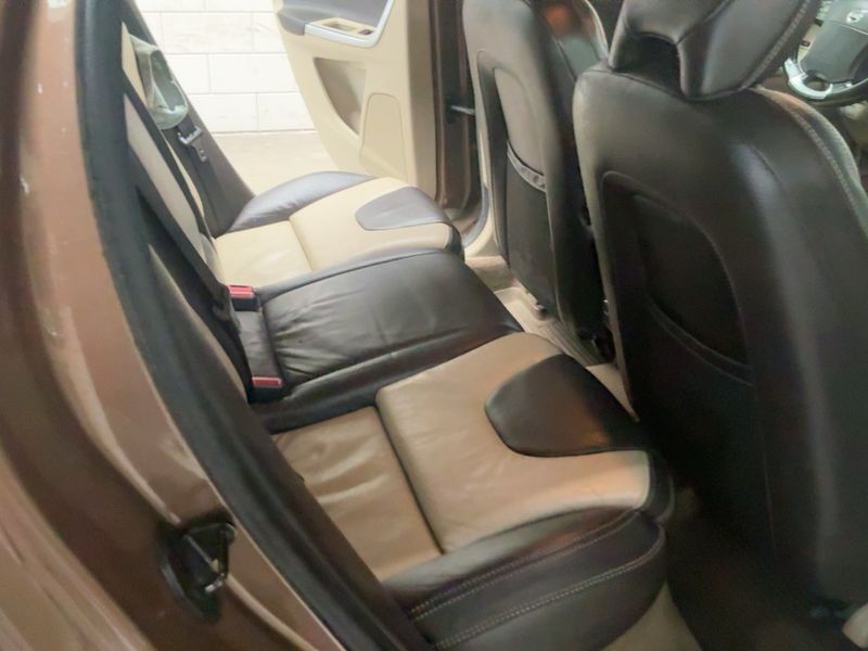 Volvo XC60 3.0 T6 Summum AWD — zdjęcie 14