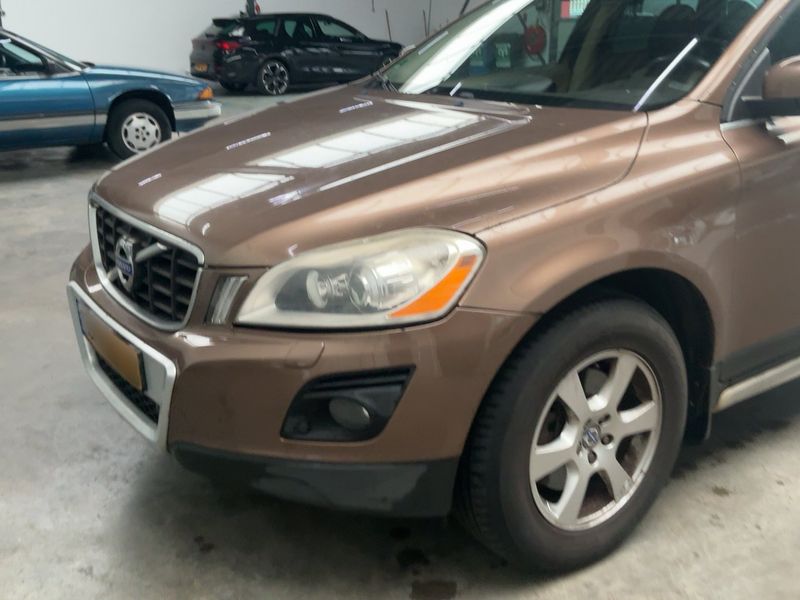 Volvo XC60 3.0 T6 Summum AWD — zdjęcie 2