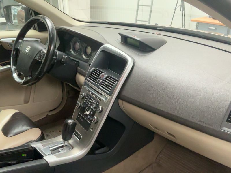 Volvo XC60 3.0 T6 Summum AWD — zdjęcie 12