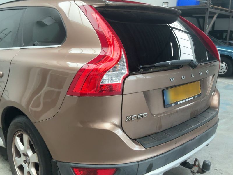 Volvo XC60 3.0 T6 Summum AWD — zdjęcie 3
