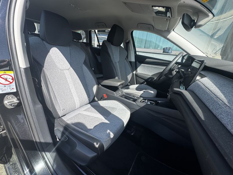 Skoda Octavia 2.0 TDI Executive 2025 – снимка 10