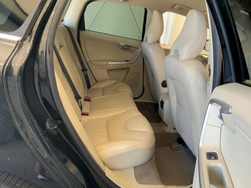 Volvo XC60 2.4 D4 Summum AWD 2009 – снимка 19