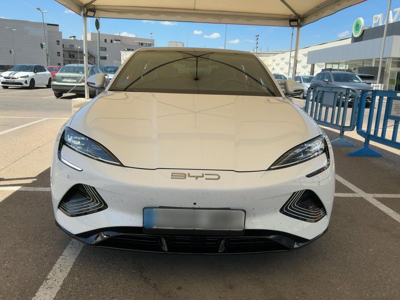 BYD Seal electric drive 230 kW Design RWD — zdjęcie 9