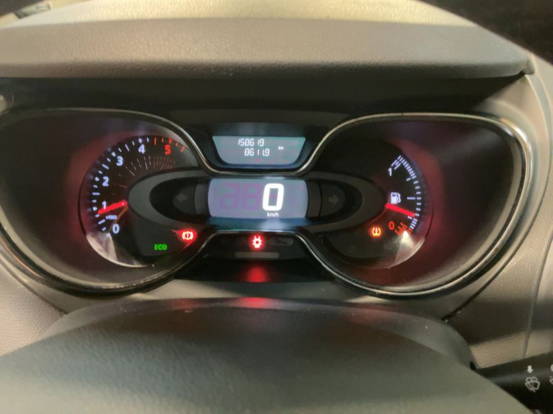Renault Captur 1.5 dCi Energy Zen 2017 – снимка 18