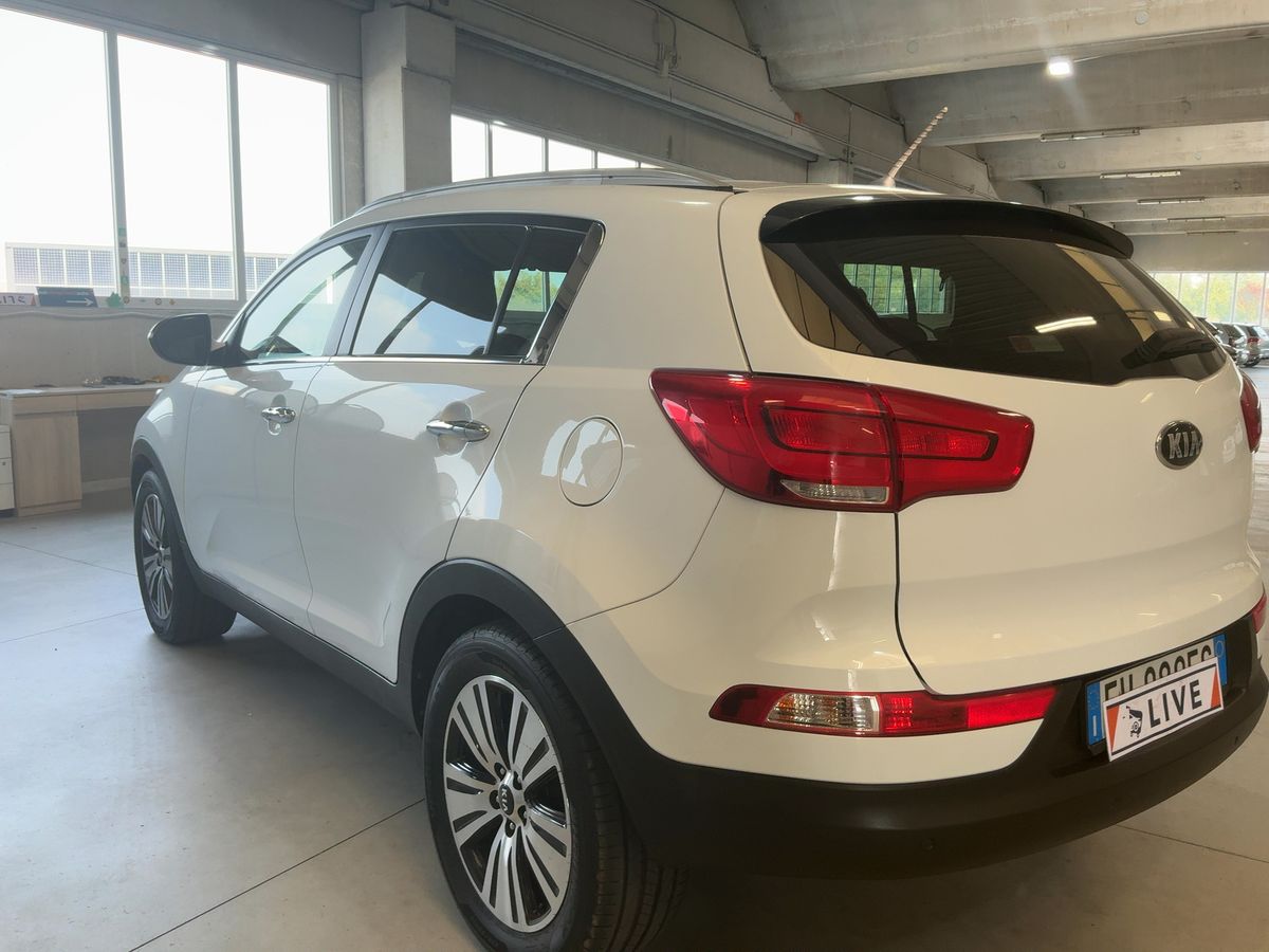 Kia Sportage 1.7 CRDi Cool 2WD - Immagine 2