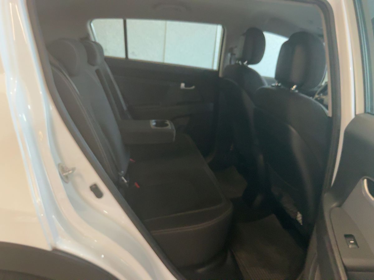 Kia Sportage 1.7 CRDi Cool 2WD - Immagine 11