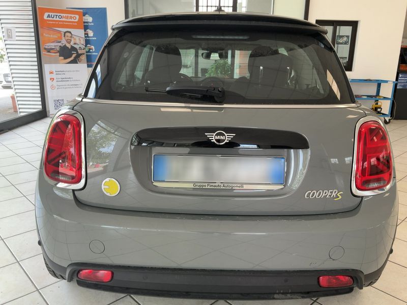 MINI Cooper SE Essential Trim — zdjęcie 5