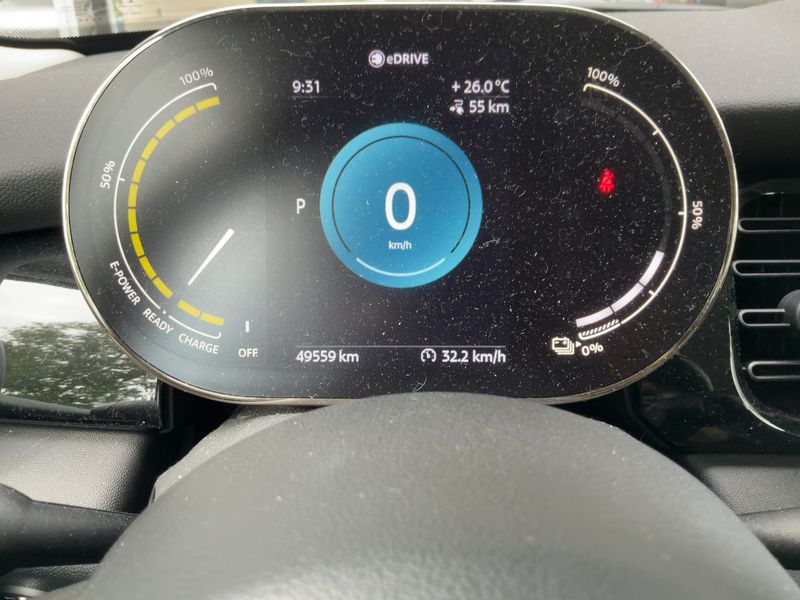 MINI Cooper SE Essential Trim — zdjęcie 13