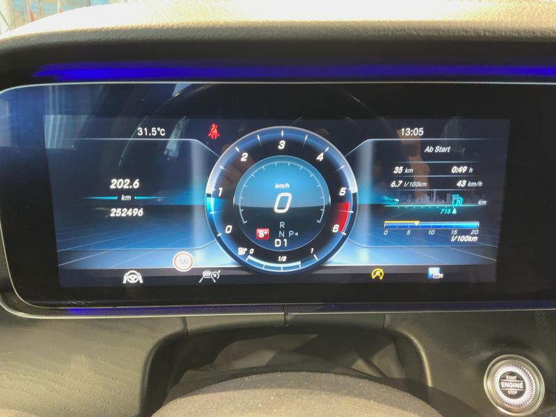 Mercedes-Benz E-Klasse E 400 d T 4Matic AMG Line 2019 – снимка 19