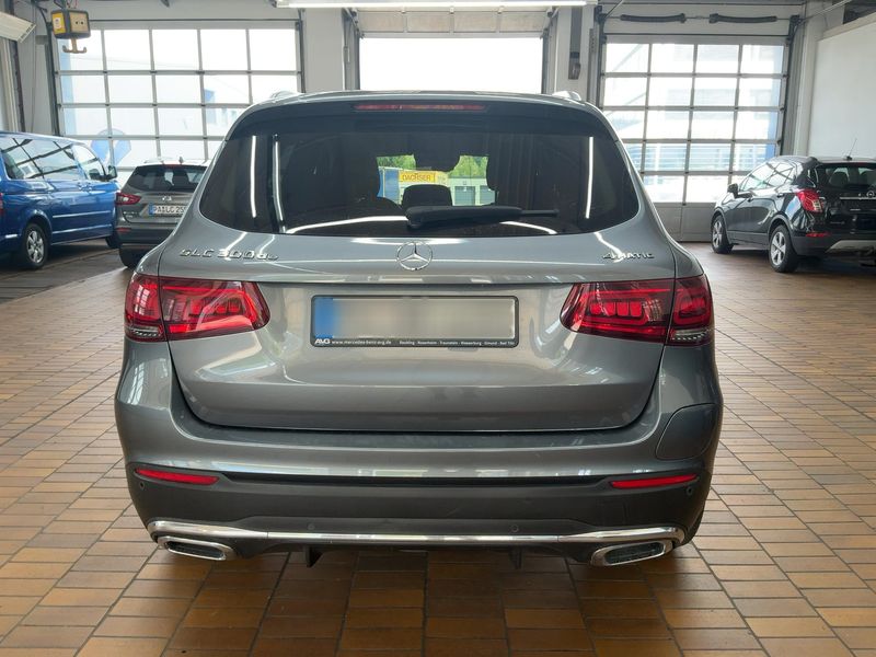 Mercedes-Benz GLC-Klasse GLC 300 de 4Matic AMG Line 2021 – снимка 7